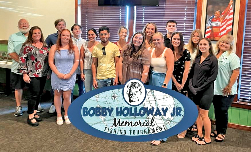 Bobby Holloway Memorial Scholarship presentations made | News, Sports, Jobs - Vimarsana News